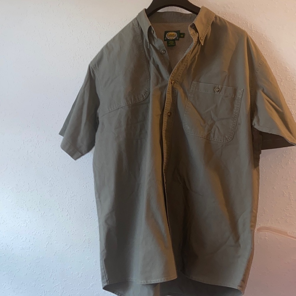 Men’s size large Cabela’s vent back fishing shirt green T27